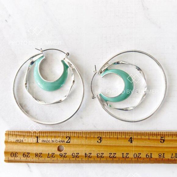 Free People Hoop Earrings - Picture 4 of 6